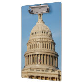 薄暗がりで撃たれる国会議事堂の建物 クリップボード (左)