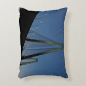 薄暗がりのアーサーRavenel Jr.橋 アクセントクッション (正面(垂直))