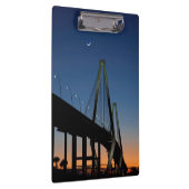 薄暗がりのアーサーRavenel Jr.橋 クリップボード (右)