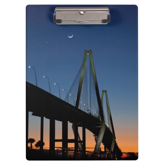 薄暗がりのアーサーRavenel Jr.橋 クリップボード (正面)