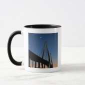 薄暗がりのアーサーRavenel Jr.橋 マグカップ (左)