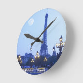 薄暗がりのエッフェル塔 ラウンド壁時計 (傾斜)