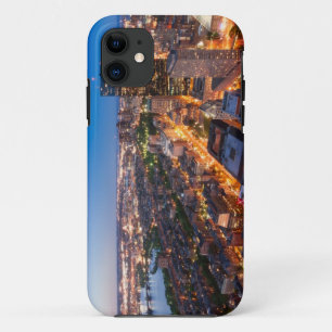 薄暗がりのボストンのスカイライン iPhone 11 ケース