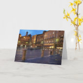 薄暗がりのPiazza Delカンポ、シエナ カード (黄色い花)