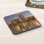 薄暗がり2の米国、マサチューセッツ、ボストンのスカイライン コースター (左側)