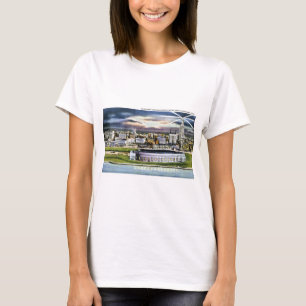 薄暗がり、クリーブランド、オハイオ州のクリーブランドの競技場のスカ Tシャツ