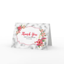 薄灰色ガラスとピンク色の花