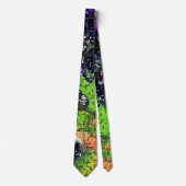 薄紫の花葉とモザイクで刻まれた熟成 ネクタイ (正面)