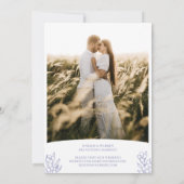 薄紫イニシャルと花モダン写真両面 セーブザデート (裏面)