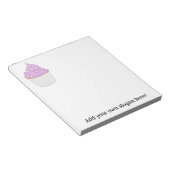 薄紫カップケーキ – お気に入りのベーキンググラフィック ノートパッド (アングル)