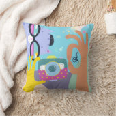 薄紫ファンキー漫画キャットシェードカメラハンドブルー クッション (ブランケット)