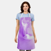 薄紫フローラオールオーバープリントエプロン エプロン (着用した状態)