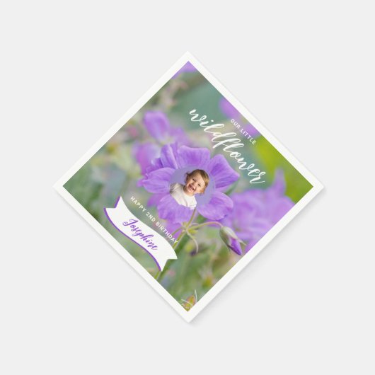 薄紫ワイルドフラワーカスタムベビーフォトハッピーバースデー スタンダードカクテルナプキン (角)