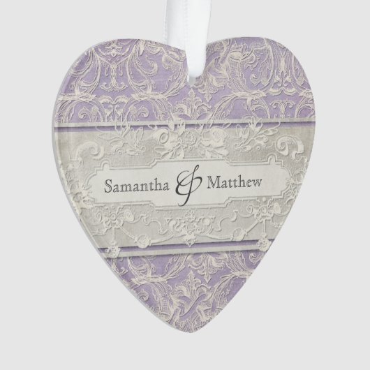 薄紫ヴィンテージフランスのリージェンシーレースエッチド結婚ーズ オーナメント (正面)