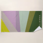 薄紫緑のジオメトリカラーブロパーソナライズされたック ビーチタオル (正面)