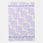 薄紫色のスノーフレークとキラキラしたハート キッチンタオル (縦)