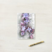 薄紫 ポストイット (デスク上)