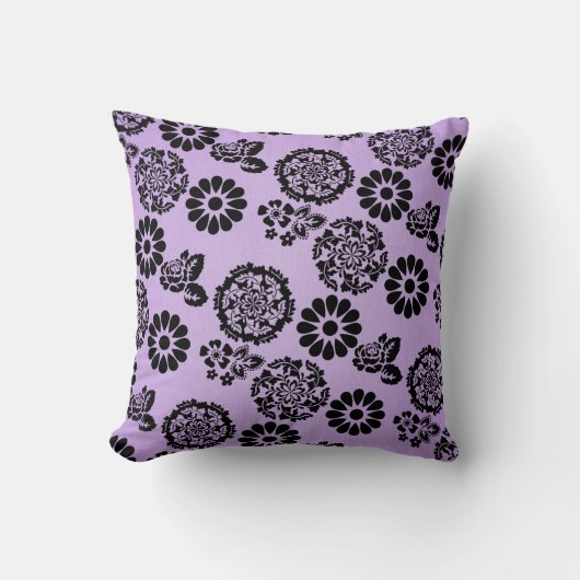 薄紫/紫と黒の花レースのよう枕クッション クッション (正面)