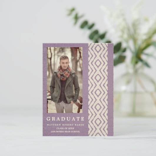 薄紫Bohoトライバルテクスチャー写真卒業 案内ポストカード (スタンド正面)
