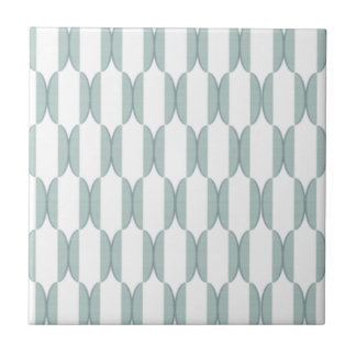 薄緑の色のレトロの半月 タイル