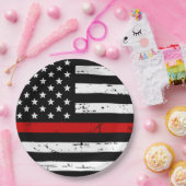 薄赤線消防士の旗消防士 ペーパープレート (パーティー)