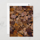 薪の素朴なキャビン木目の樹皮パターン ポストカード (正面/裏面)