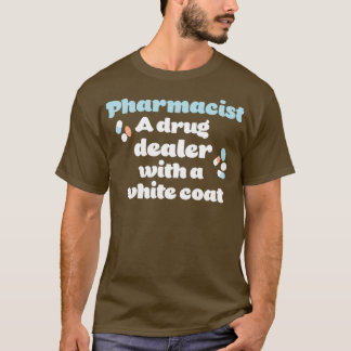 薬剤師白いコートを持つ薬剤師 Tシャツ