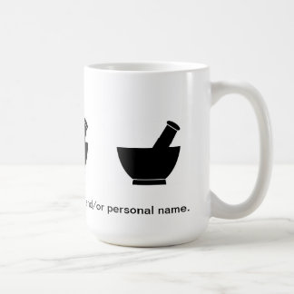 薬学のコーヒータンブラーを混合している薬剤師 コーヒーマグカップ