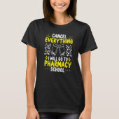 薬学生必需品 私は薬学部に行きます Tシャツ (正面)