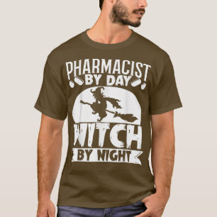 薬局薬剤師バイデイウィッチバイナイトハロウィー Tシャツ