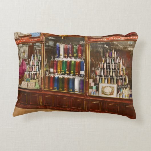 薬局 – 薬学エレガンス1876 アクセントクッション (裏面)