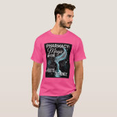 薬局:魔法と科学が交わる場所 Tシャツ (正面フル)
