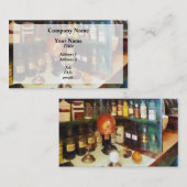 薬屋のカウンターの後ろ 名刺 (正面/裏面)