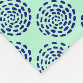 藍色の濃いストライプの青の円のパターン フリースブランケット (角)