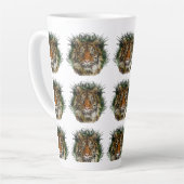 虎が草の間を覗く カフェラテマグ (左アングル)