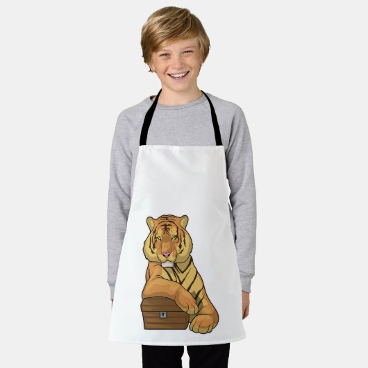 虎の宝箱 エプロン (着用した状態)