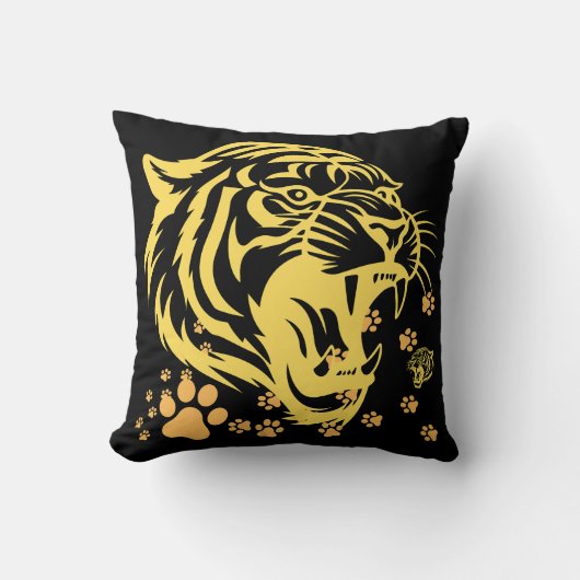 虎の頭の吠える爪の黒 クッション (正面)