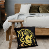 虎の頭の吠える爪の黒 クッション