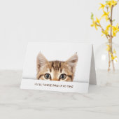 虎猫の子ネコはすぐによく得ます カード (黄色い花)