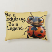 虫になる、伝説になる アクセントクッション (正面)