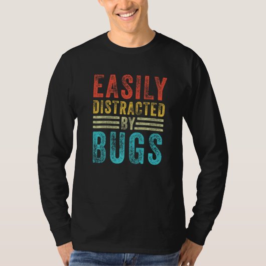 虫に簡単に気を取られおもしろいる虫の恋人 Tシャツ (正面)
