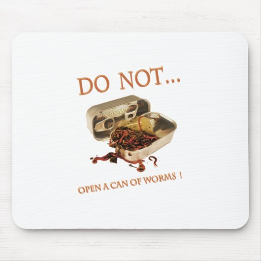 虫の巣窟を作るな マウスパッド (正面)