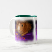 虫の目のギニー豚マグカップ ツートーンマグカップ (正面左)