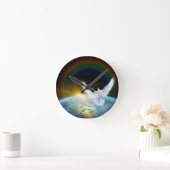 虹が付いている地球上の平和神霊の鳩 ラウンド壁時計 (ホーム)