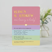 虹とモダン金ゴールドカップルの赤ちゃんシャワー 箔招待状 (立ち正面)