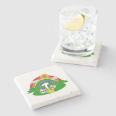 虹と田舎の家を持つ漫画の農村風景 ストーンコースター (横)