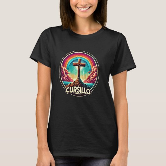 虹と雲とともに描かれたクルシジョの信仰の十字架 Tシャツ (正面)