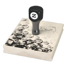 虹のシャボン玉ベビーシャワー