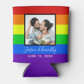 虹のストライプ写真 ゲイプライド LGBTQ ウェディング 缶クーラー (正面)