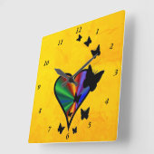 虹のハートと蝶 スクエア壁時計 (傾斜)